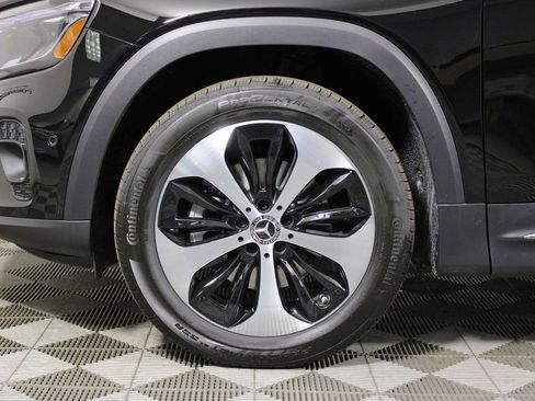 Certified 2026 Mercedes-Benz GLB 250 4MATIC image 32