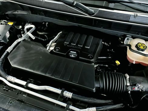 Used 2023 Chevrolet Silverado 1500 Custom image 36