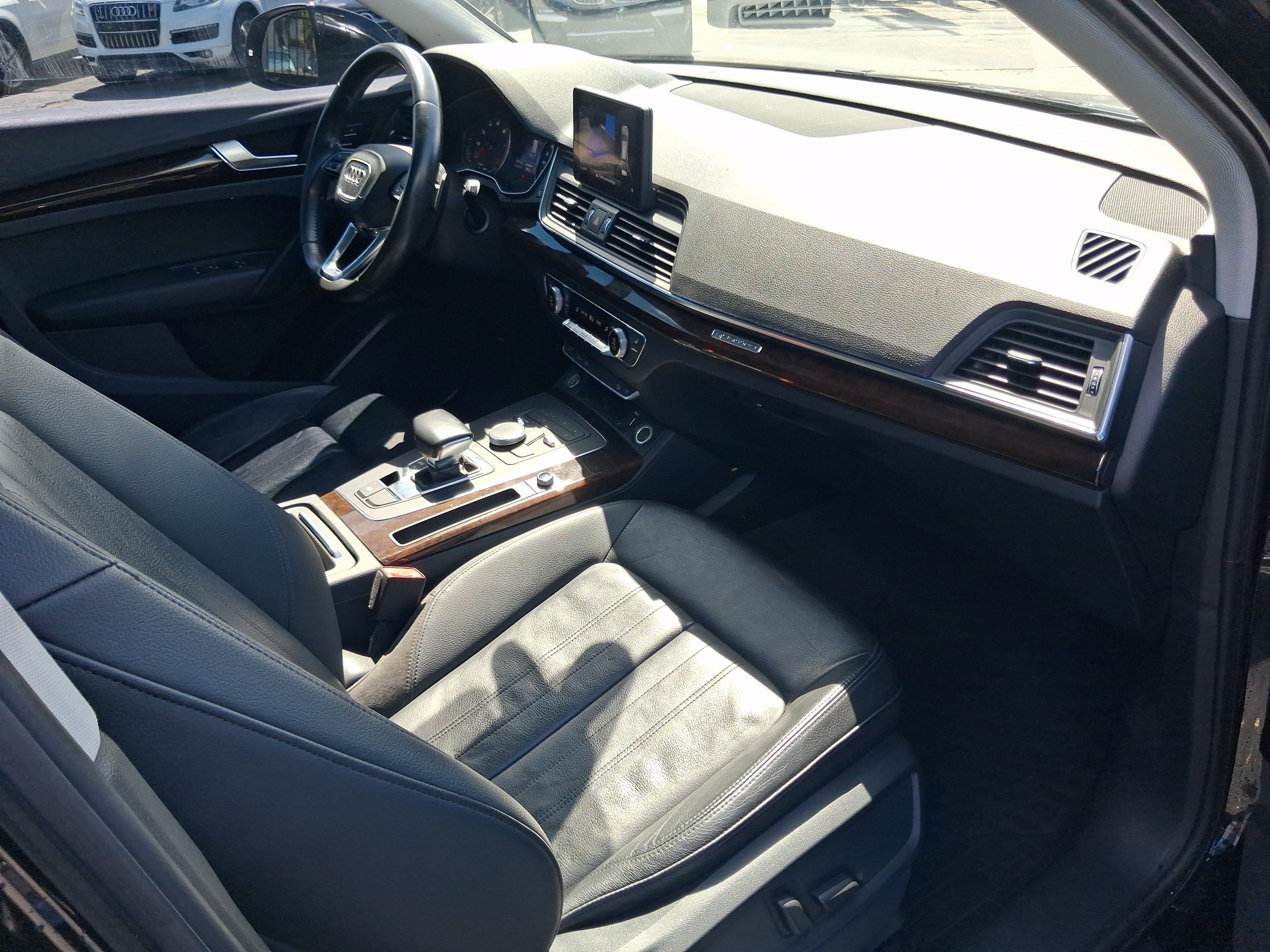Used 2019 Audi Q5 2.0T Premium w/ Convenience Package AWD/4WD image 32