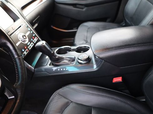 Used 2016 Ford Explorer Limited image 40