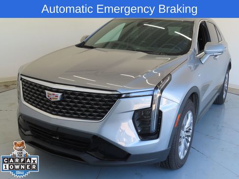 Used 2024 Cadillac XT4 Premium Luxury image 9