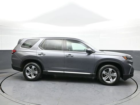 Certified 2023 Honda Pilot EX-L image 5