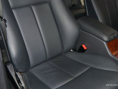 Used 2002 Mercedes-Benz E 430 Sedan image 16