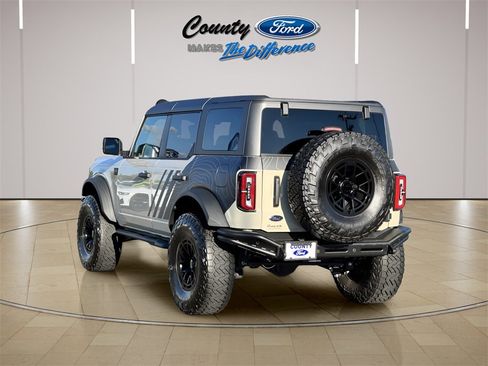 New 2025 Ford Bronco Badlands image 23