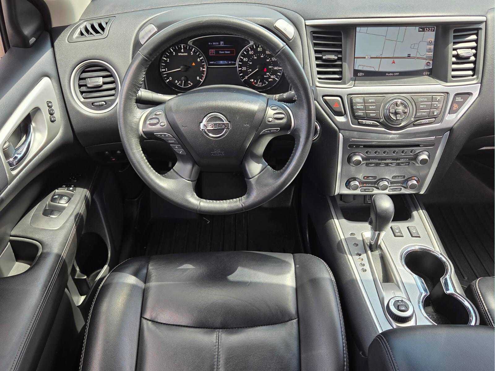 Used 2018 Nissan Pathfinder SL w/ Midnight Edition Package AWD/4WD image 4