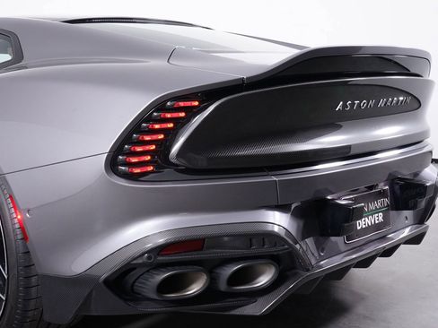 Used 2025 Aston Martin Vanquish image 29