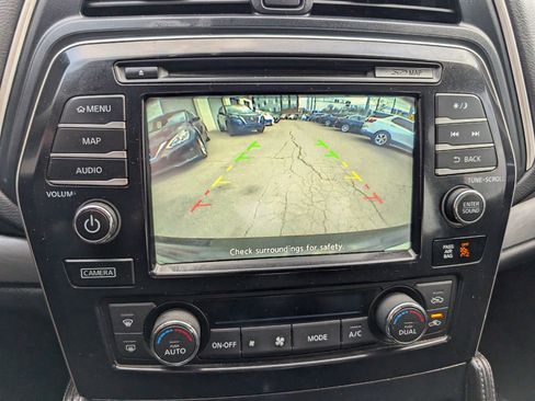 Used 2017 Nissan Maxima 3.5 S image 22