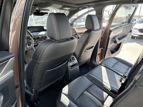Used 2025 MAZDA CX-70 3.3 Turbo w/ Premium Plus Pkg image 35