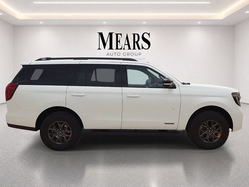 Used 2025 Ford Expedition Tremor AWD/4WD image 6