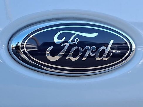 Used 2023 Ford Transit 350 XLT image 30