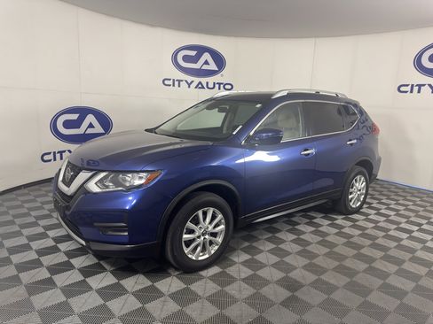 Used 2020 Nissan Rogue SV AWD/4WD image 7