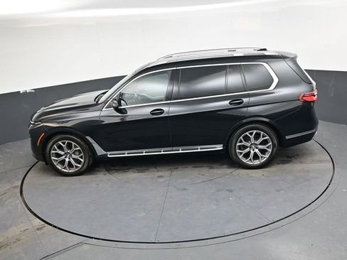 Used 2023 BMW X7 xDrive40i image 23