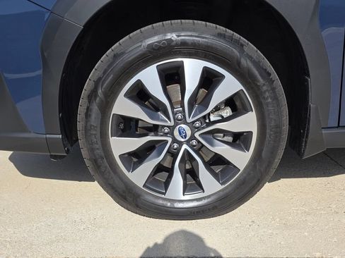 Used 2025 Subaru Outback Limited AWD/4WD image 10