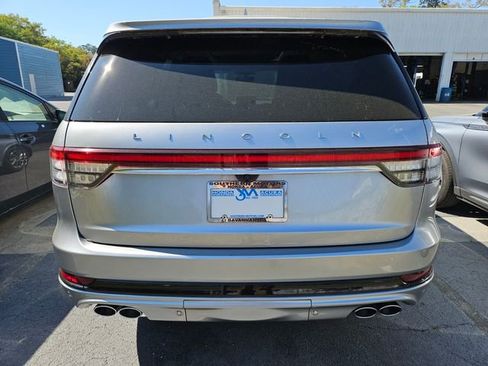 Used 2020 Lincoln Aviator Grand Touring w/ Elements Package Plus image 8