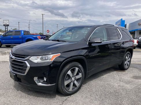 Used 2018 Chevrolet Traverse LT image 5