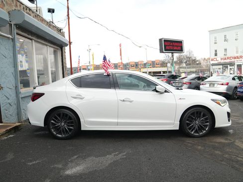 Used 2020 Acura ILX image 4