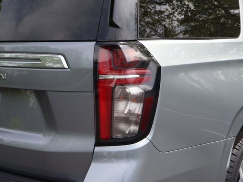 Used 2024 Chevrolet Suburban High Country w/ Max Trailering Package image 7