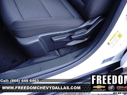 New 2026 Chevrolet Equinox LT image 36