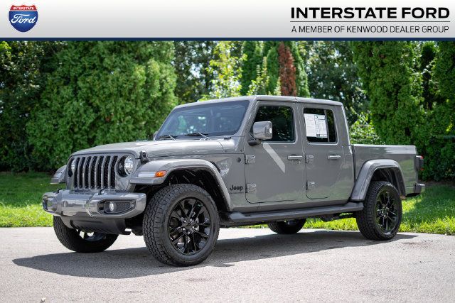 Used 2022 Jeep Gladiator Overland AWD/4WD image 1