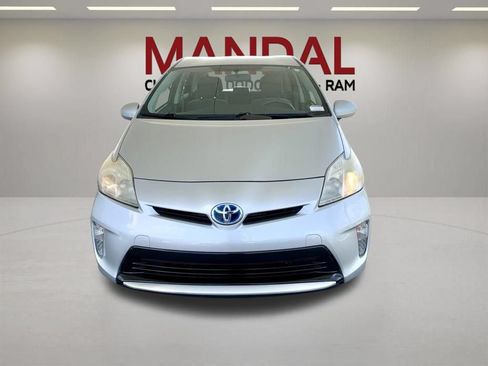 Used 2014 Toyota Prius Two FWD image 3