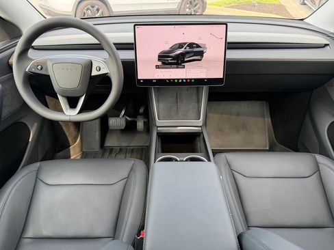 Used 2026 Tesla Model Y AWD image 2