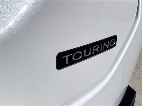 New 2026 Honda Pilot Touring image 15