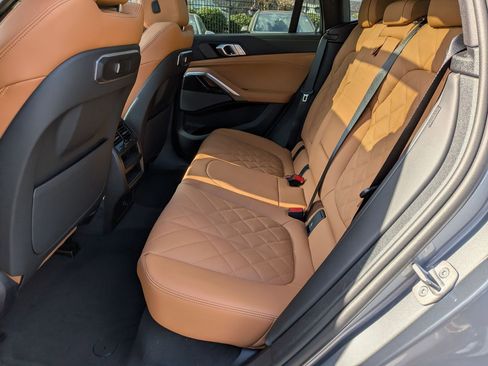 New 2026 BMW X6 xDrive40i image 30