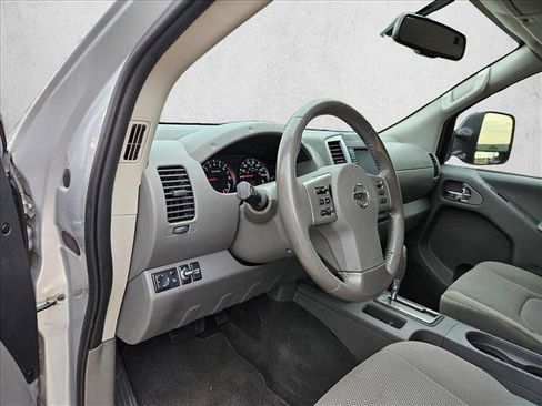 Used 2019 Nissan Frontier SV w/ Value Truck Package RWD image 8