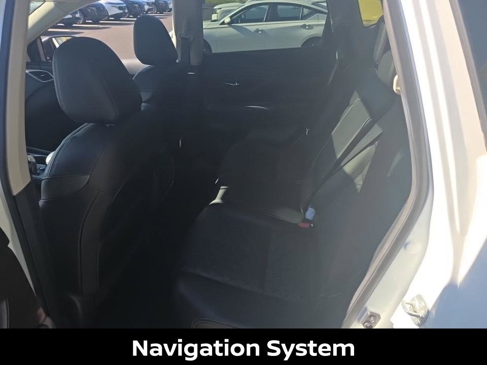 Certified 2023 Nissan Murano Platinum w/ Cargo Package AWD/4WD image 7