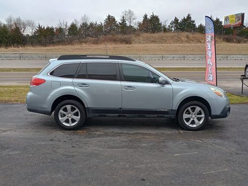 Used 2014 Subaru Outback 2.5i Premium image 6