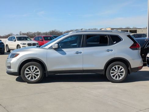 Used 2020 Nissan Rogue SV image 8