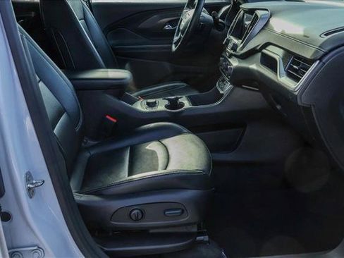 Used 2023 GMC Terrain SLT image 29