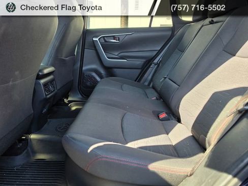 Used 2022 Toyota RAV4 SE w/ Weather & Moonroof Package image 10