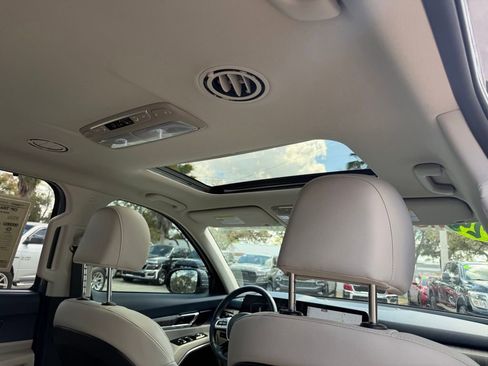 Used 2024 Kia Telluride EX image 30