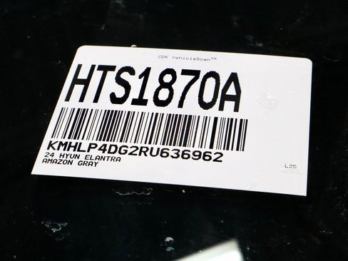 Certified 2024 Hyundai Elantra Limited image 39