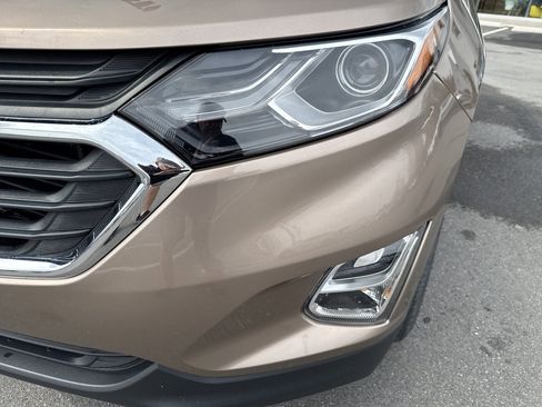 Used 2018 Chevrolet Equinox LT image 10