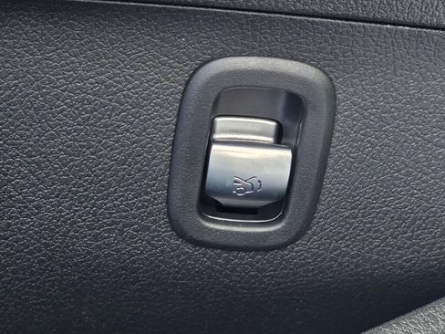 New 2026 Mercedes-Benz C 300 4MATIC Sedan image 31