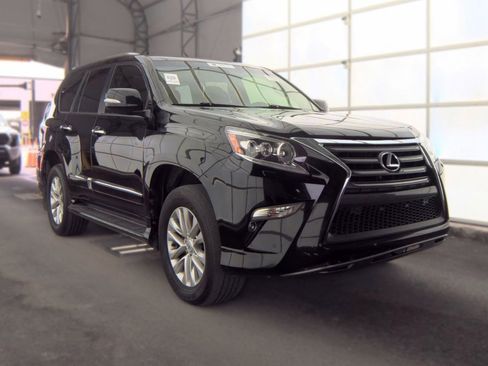 Used 2015 Lexus GX 460 w/ Premium Package AWD/4WD image 3