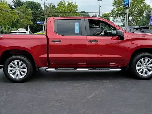 Used 2020 Chevrolet Silverado 1500 Custom w/ Custom Value Package AWD/4WD image 9