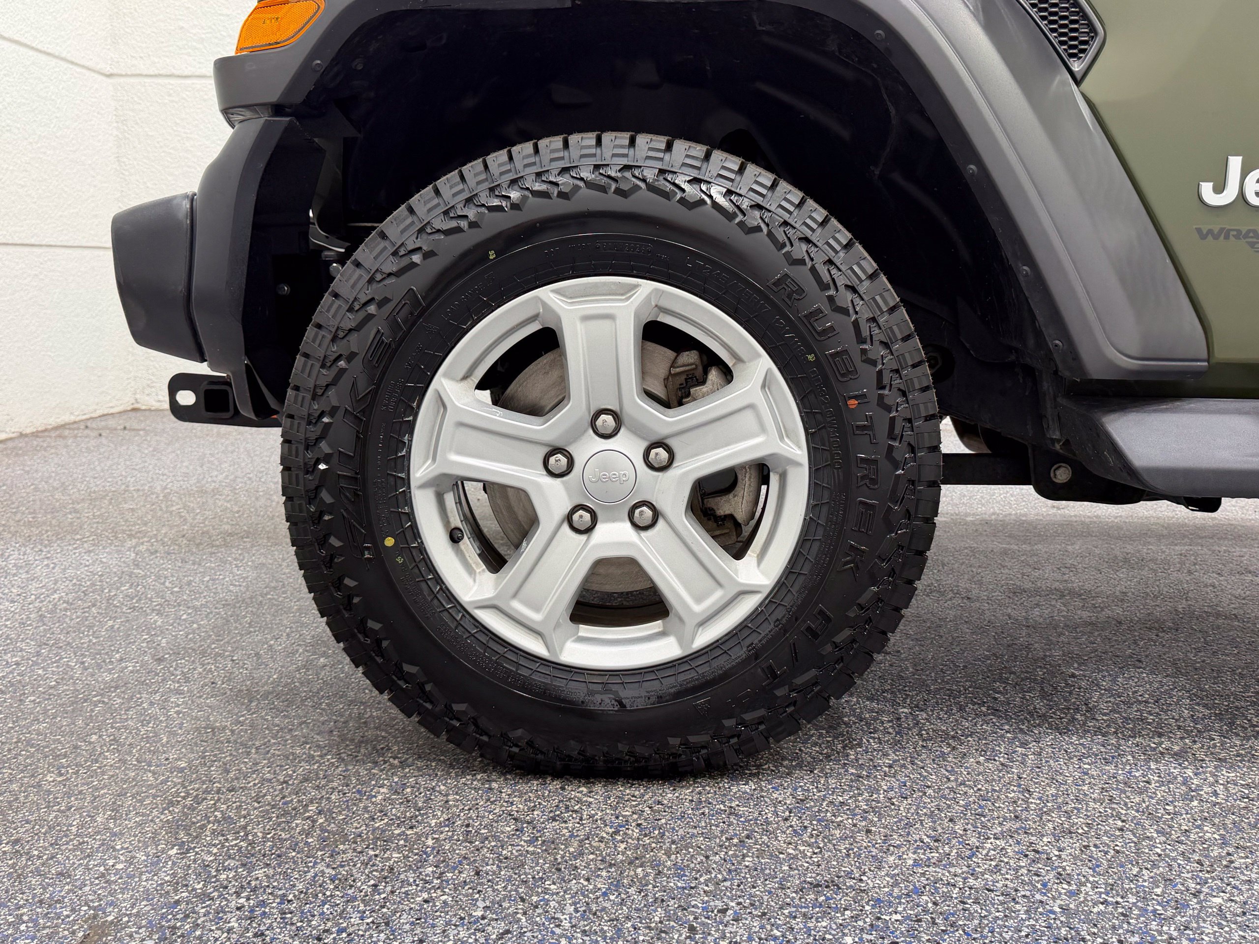 Used 2021 Jeep Wrangler Sport AWD/4WD image 11