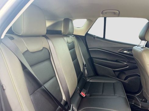 Used 2025 Chevrolet Trax ACTIV w/ Driver Confidence Package image 25