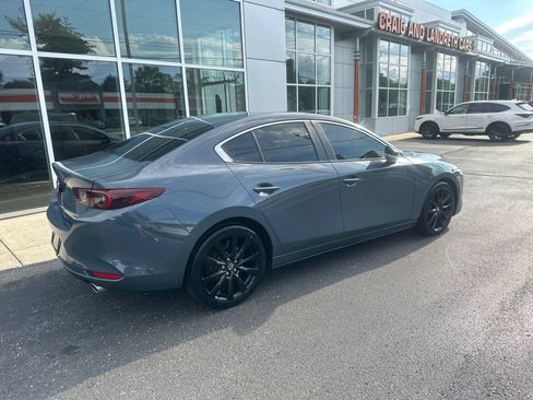 Used 2023 MAZDA MAZDA3 s FWD image 3