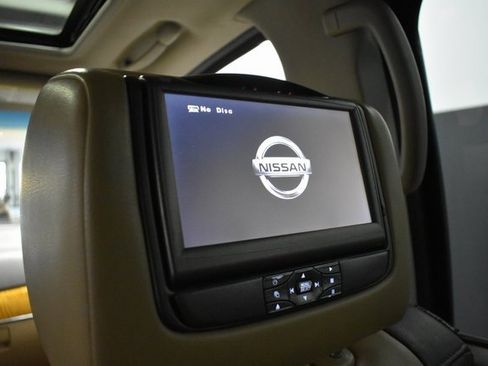 Used 2014 Nissan Armada Platinum w/ Platinum Reserve Package image 38