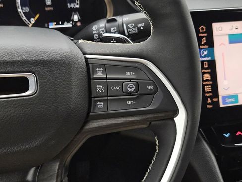 New 2026 Jeep Grand Cherokee L 2WD image 20