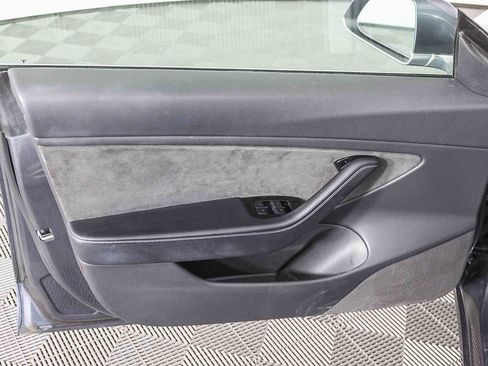 Used 2018 Tesla Model 3 Long Range image 21
