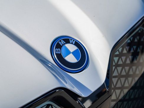 Used 2025 BMW iX xDrive50 image 56