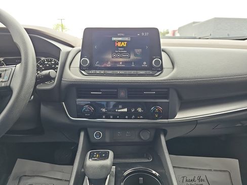 Used 2023 Nissan Rogue SV FWD image 21