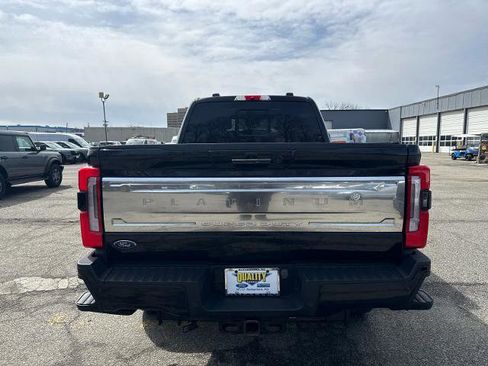 Certified 2023 Ford F250 Platinum w/ FX4 Off-Road Package image 5