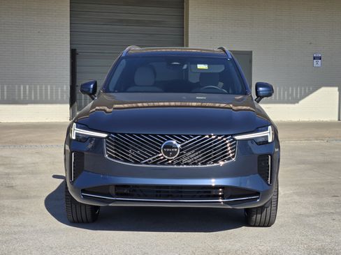 New 2026 Volvo XC90 B6 Plus image 6