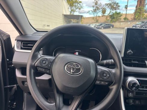 Used 2025 Toyota RAV4 LE image 34